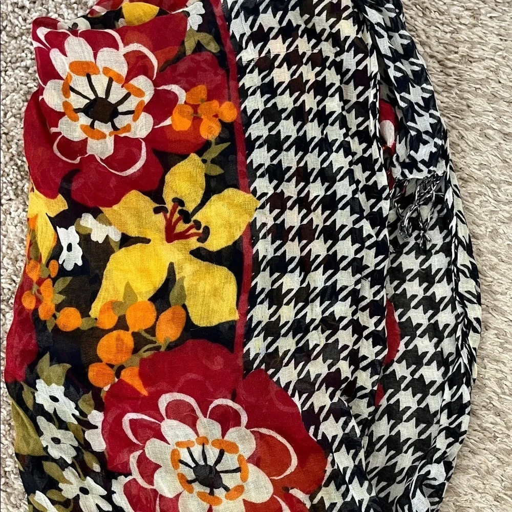 Vera Bradley Bittersweet Print Lightweight Fringe Scarf
